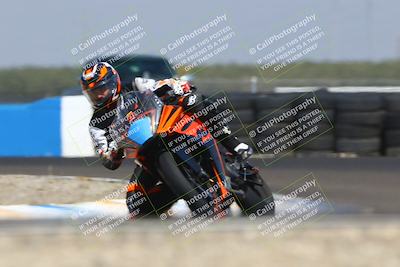 media/Sep-20-2025-TrackDaz (Sat) [[27f0cde673]]/A Group/12pm (Turn 1)/